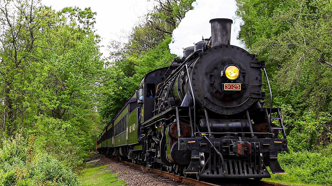 New Haven 3025: Steaming into Spring on the Valley Railroad