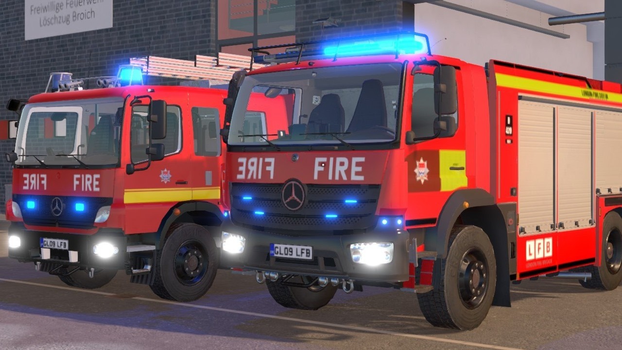 Emergency Call 112 - London Volunteer Firefighters on Duty!