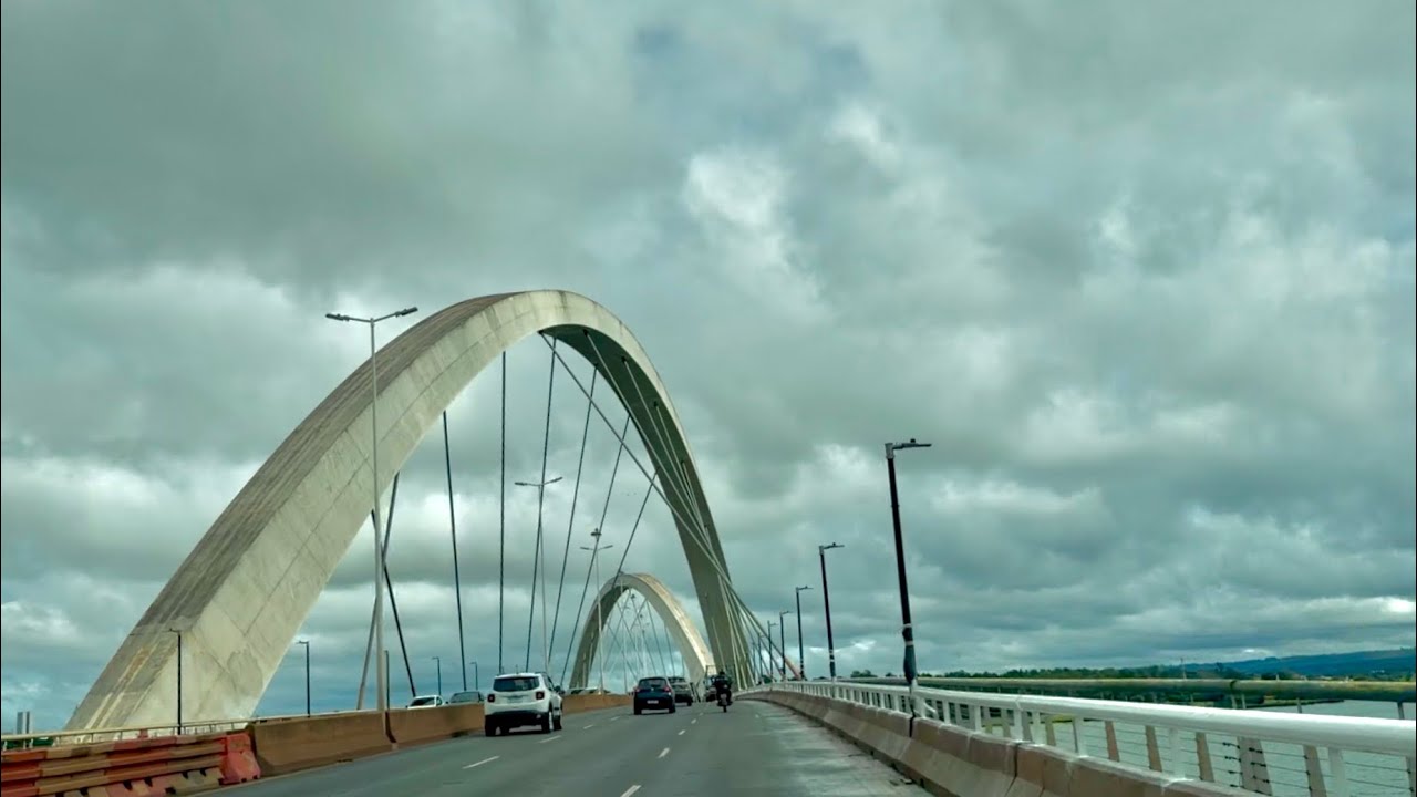 Lago Sul para Asa Norte - Ponte JK -  Brasília - Tour de Carro