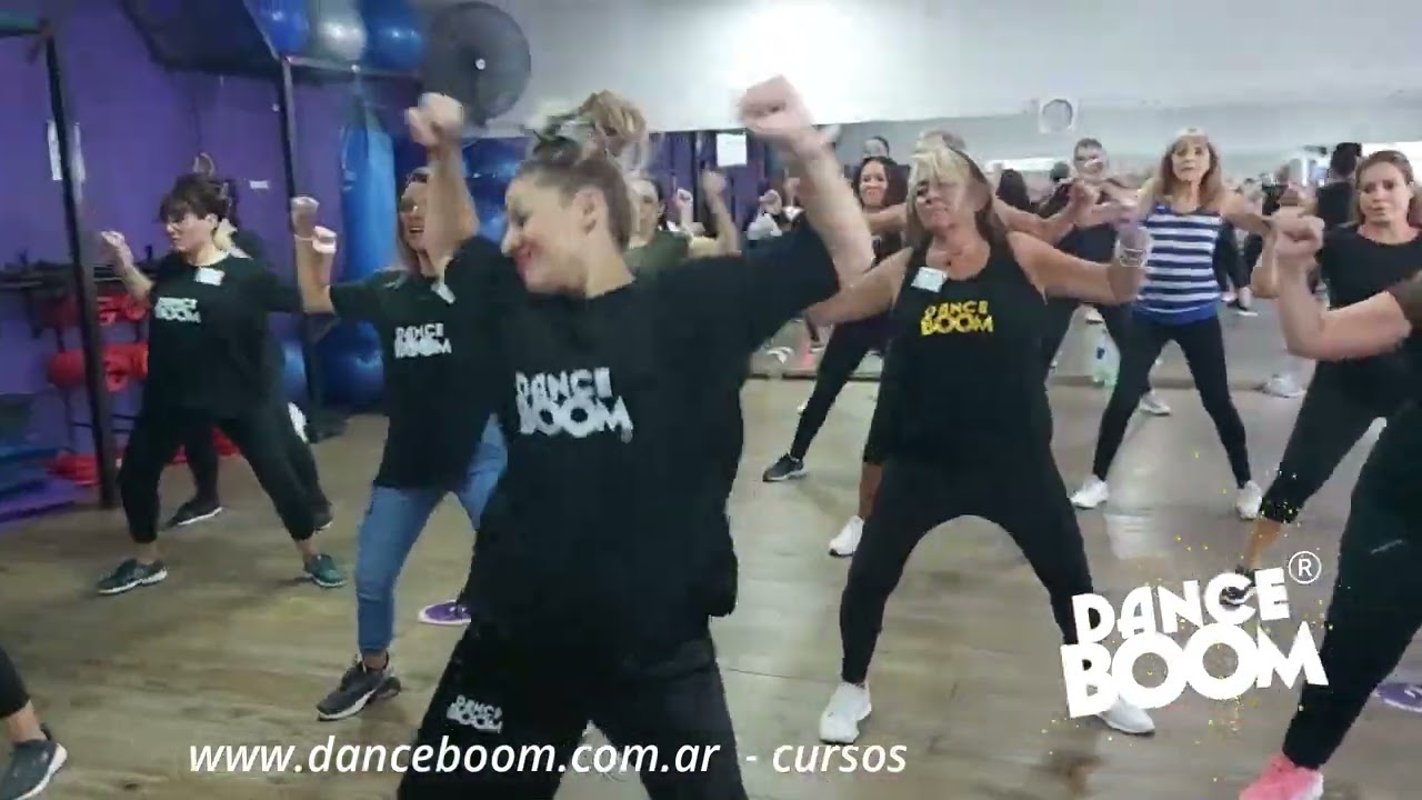 Quiero bailar de Ivy Queen con Adry Fernandez- Clase de Dance Boom