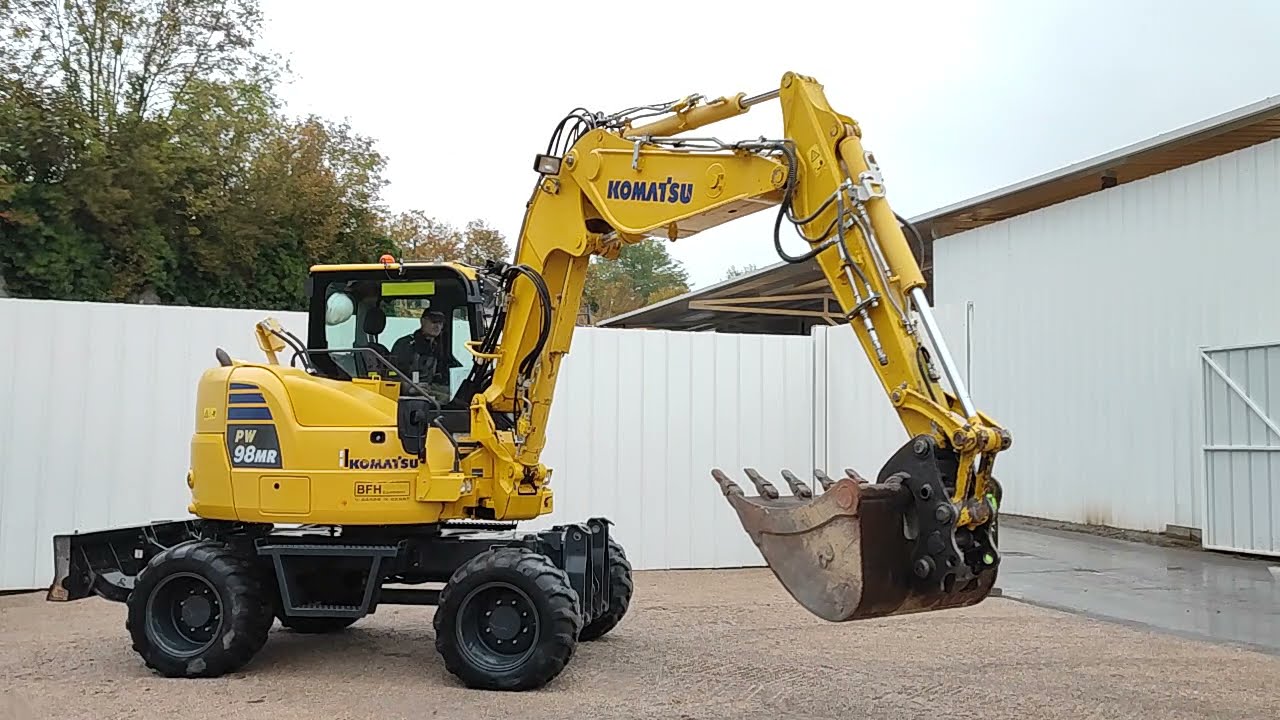Pelle sur pneus Komatsu PW98