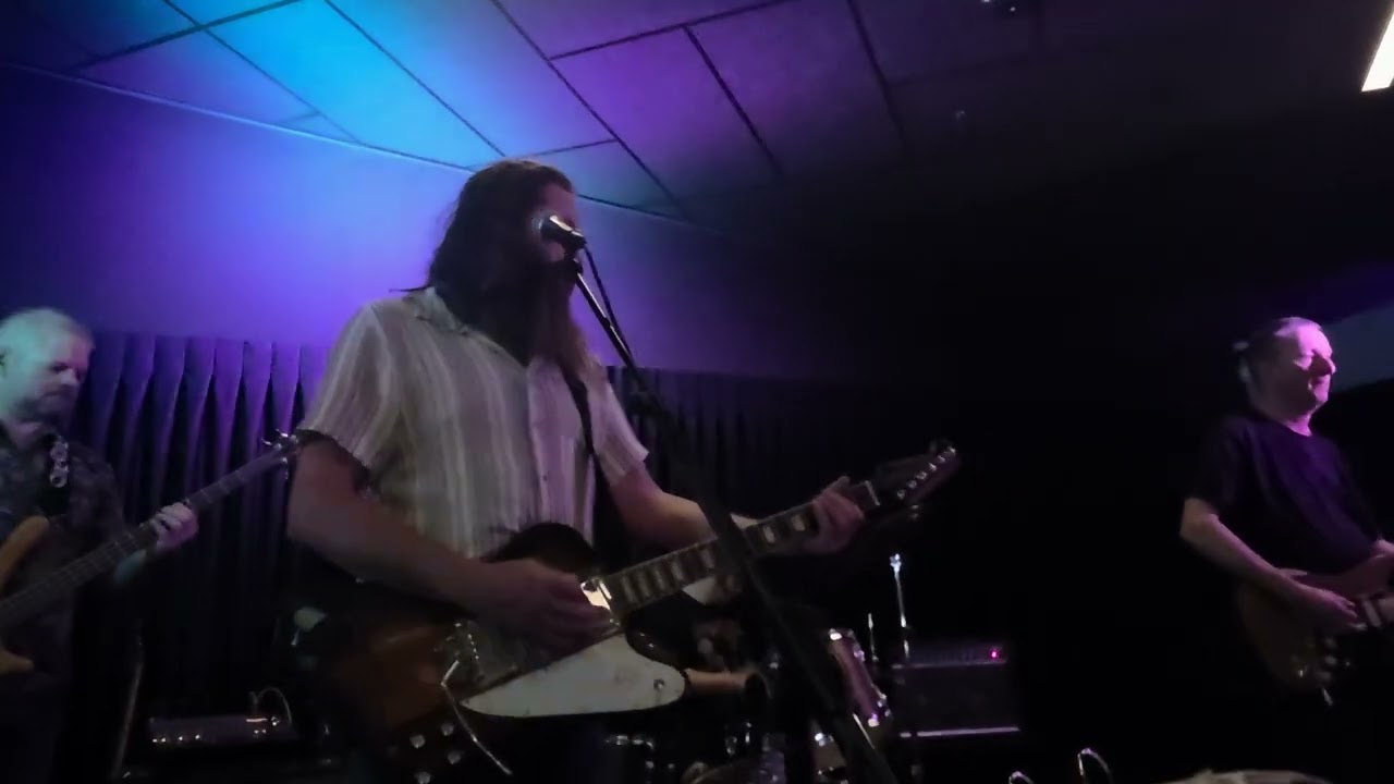 ...ROADHOUSE BLUES...