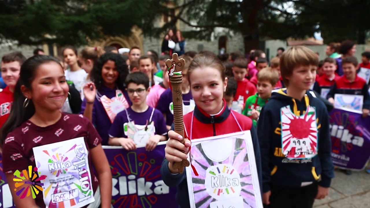 Bernart Etxepare Korrika Txiki 2019, García Galdeano eta Esclavasekin.