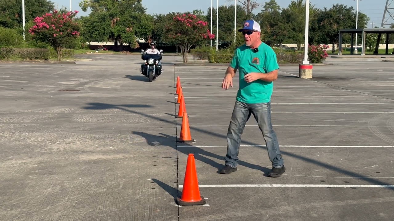 U turns on an Indian RoadMaster with Clutch Control