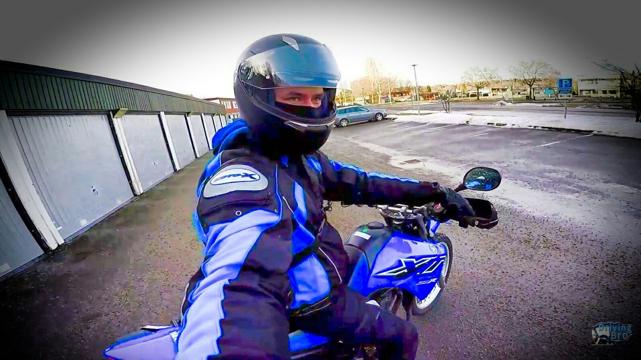 MY NEW BIKE!! Yamaha XT 660 R, dual sport beast. Acceleration, Wheelies, driving. Alby, Sweden.
