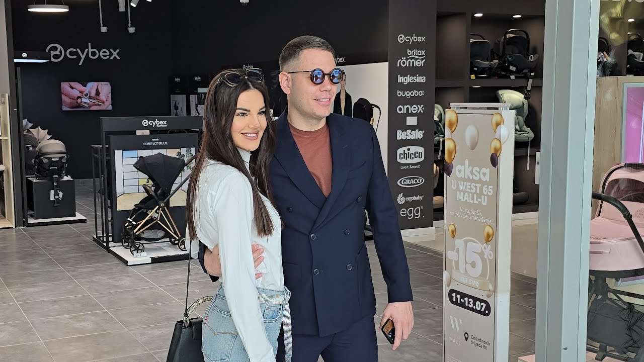 Bogdan Srejovic i Jovana Ljubisavljevic stigli na otvaranje nove Aksine radnje! Evo kako izgledaju