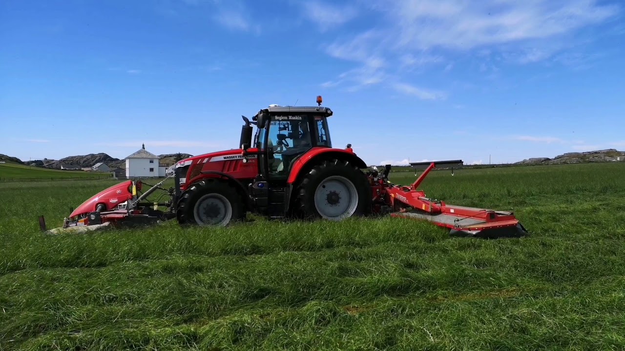 Massey Ferguson 6718s med MF butterfly. MF DM 306 og DM 8312