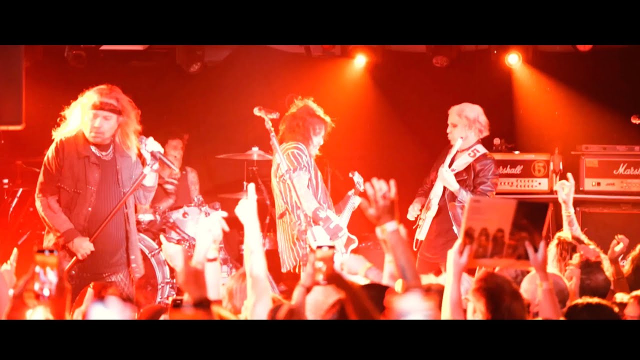 M&ouml;tley Cr&uuml;e - D&ouml;gs Of War Show - The Underworld - Camden 6/30/23