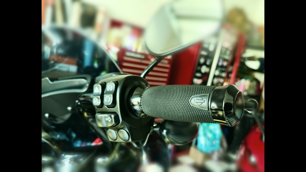 Установка ручек GET-A-GRIP на мой Harley Davidson Road King Special 2023 года выпуска