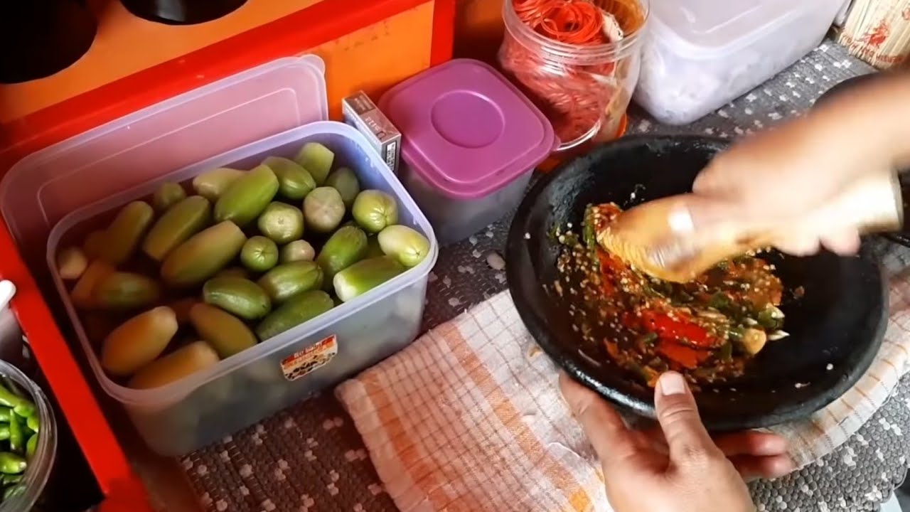 UNIK !!! TAHU GEJROT PAKAI BELIMBING SAYUR !!! INDONESIAN STREET FOOD