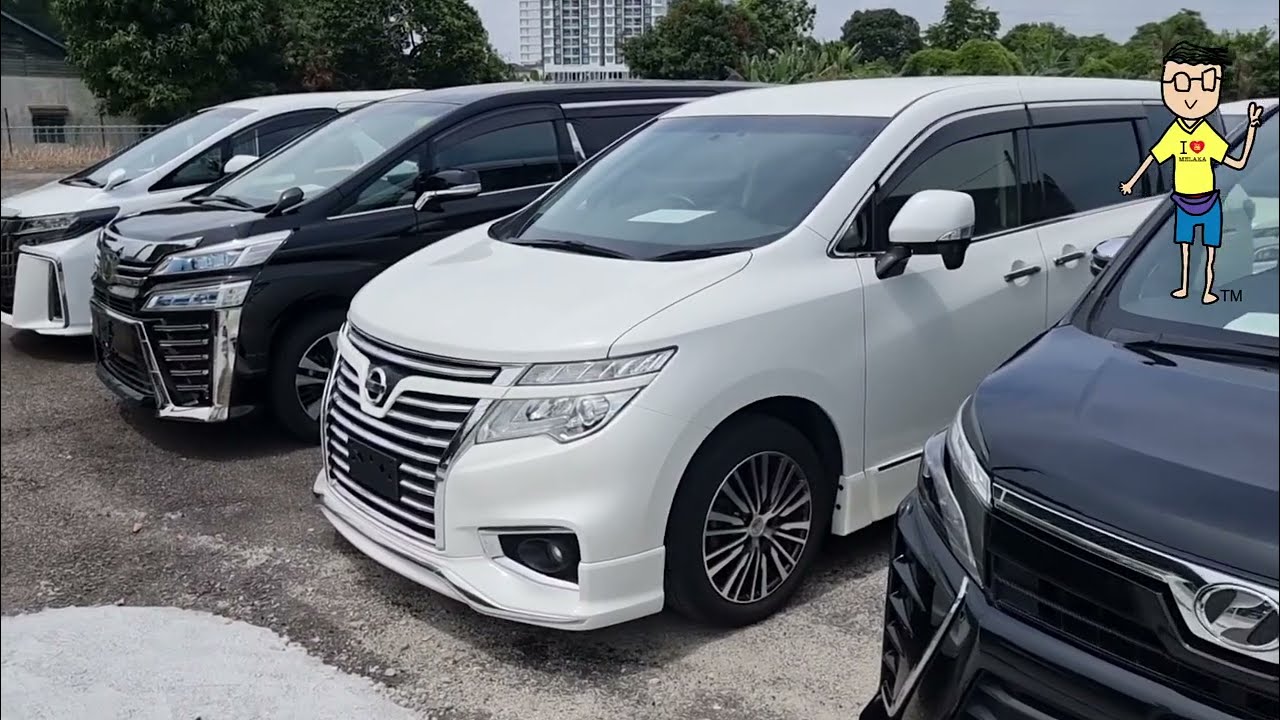 Toyota Alphard dengan Nissan Elgrand.