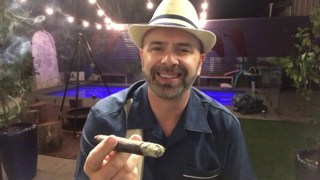 Cigar review #6 Leaf by Oscar Maduro