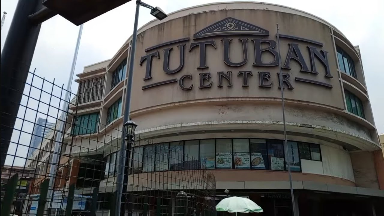 MGA MURANG BILIHAN MGA ORIGINAL NA SAPATOS UKAY-UKAY DITO LANG YAN SA TUTUBAN CENTER 2ND FLOOR 🤗