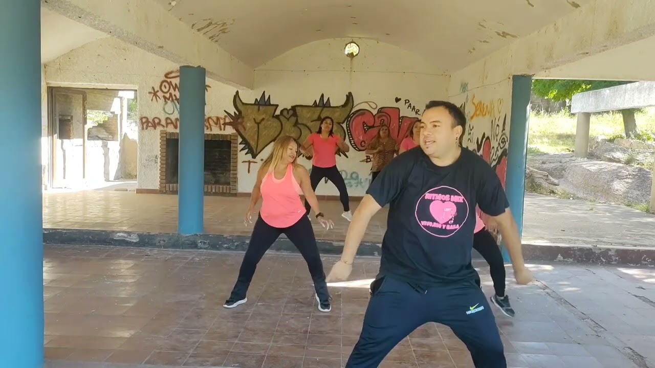 EL SEÑOR DE LA NOCHE - DON OMAR coreografía Ritmos mix