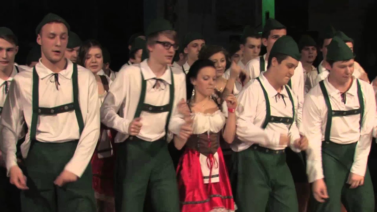 Maturitní ples A4/E4, SPŠ Chomutov - předtančení