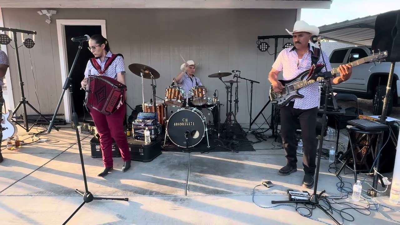 Ch terreno norte&ntilde;o Que suerte la Mia en madera California