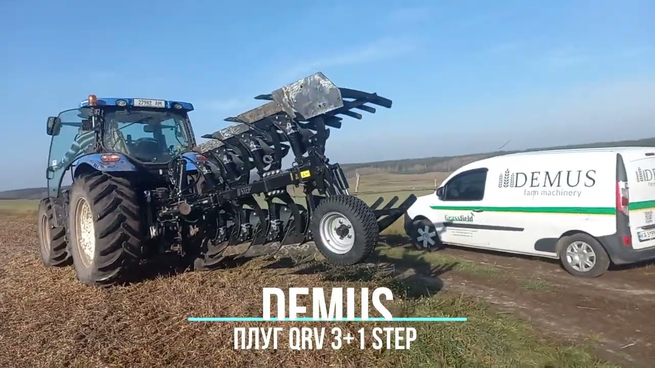 Плуг DEMUS QRV 3+1 STEP і трактор New Holland