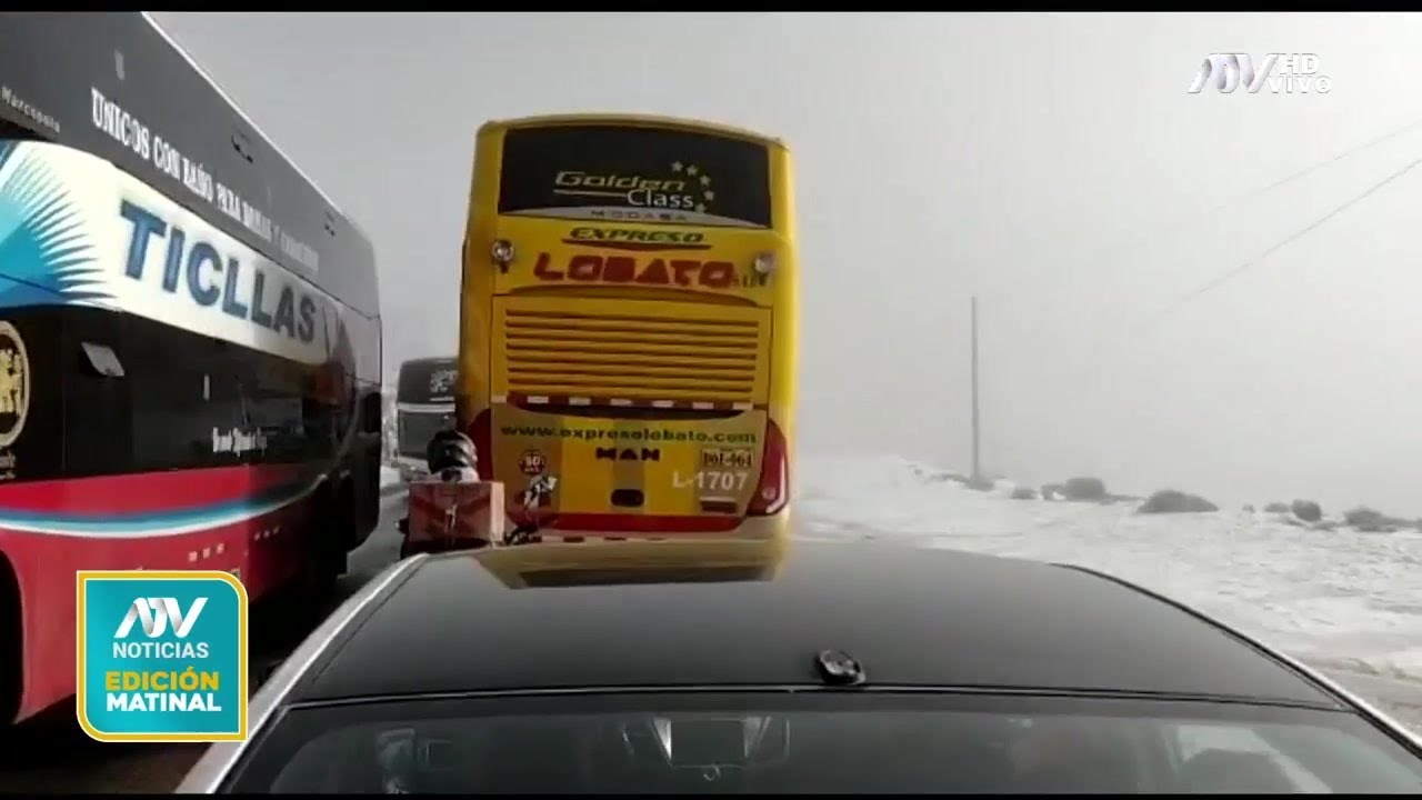 Vehículos se quedan varados en Ticlio debido a la intensa nevada