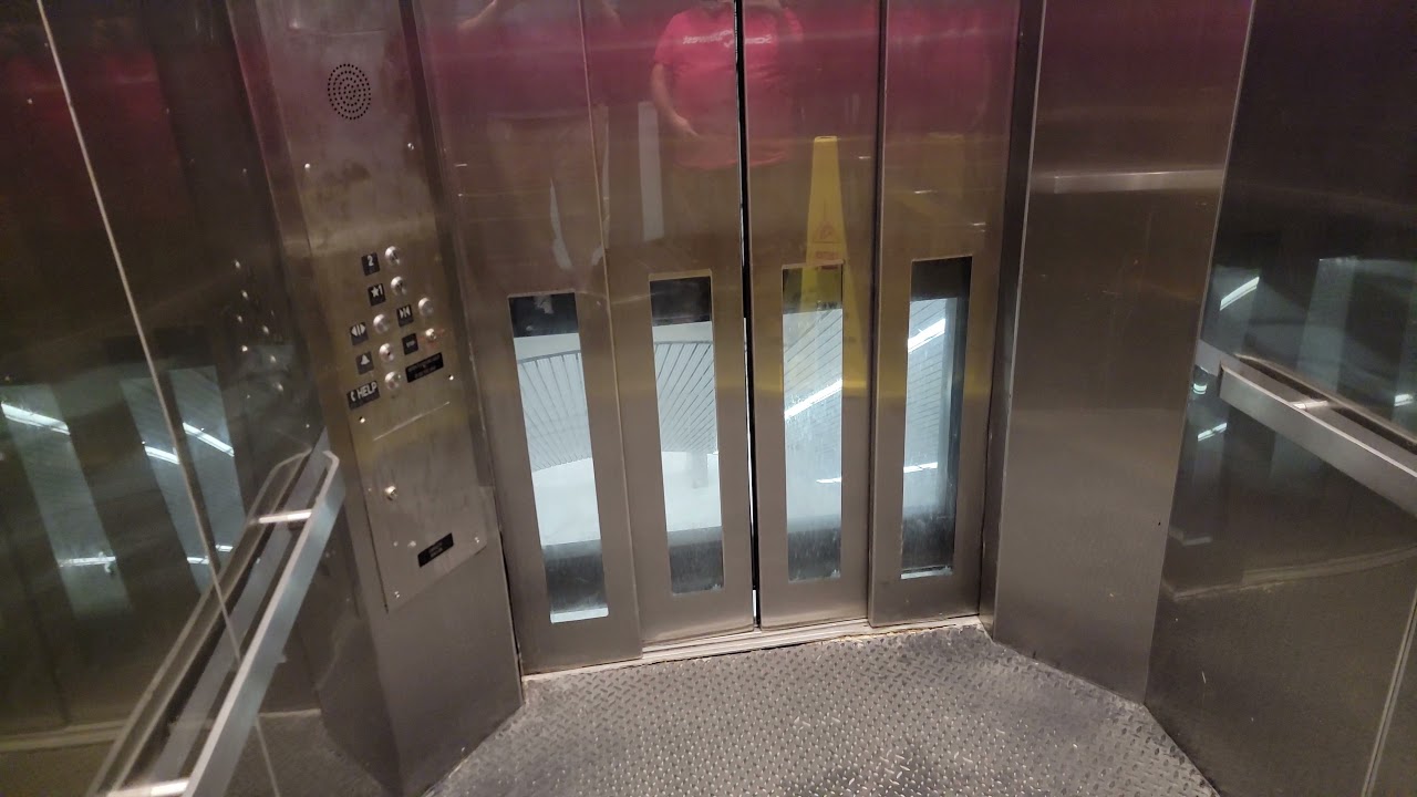 Stinky & Disgusting Kone Hydraulic Scenic Elevator Cityplace/Uptown DART Station Dallas, TX w/ gluse