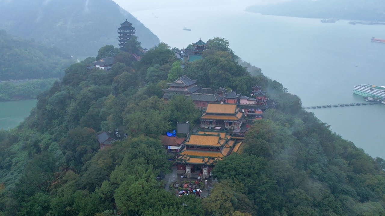 从鬼国神宫到鹿鸣寺，在丰都穿越“阴阳两界”的奇幻之旅｜4K