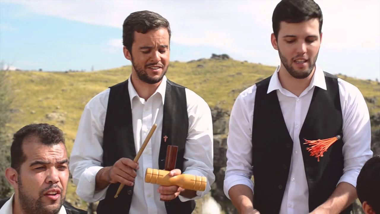 EUL : Lés-a-Lés : Trás-os-Montes : Pauliteiros do Douro : Lhoba Parda