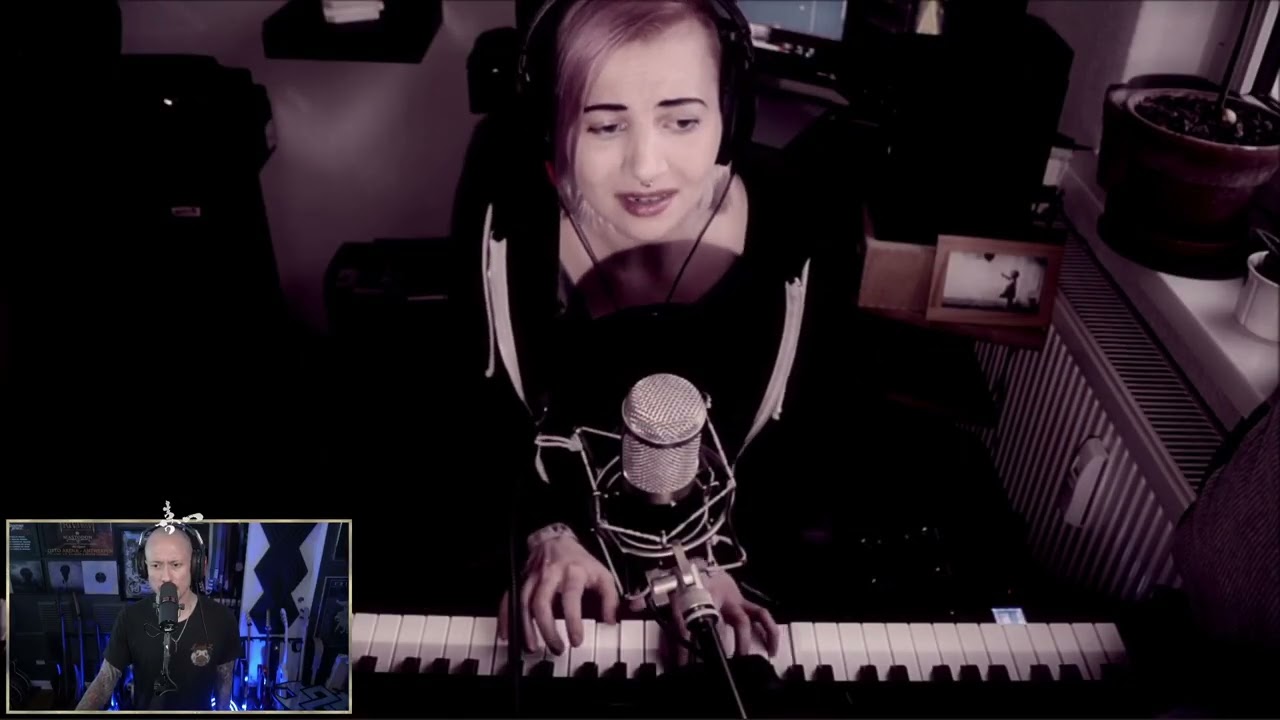 Matt Heafy (Trivium) - 'The Heart From Your Hate' Piano & Vocal Reaction I @LeaMoonchild