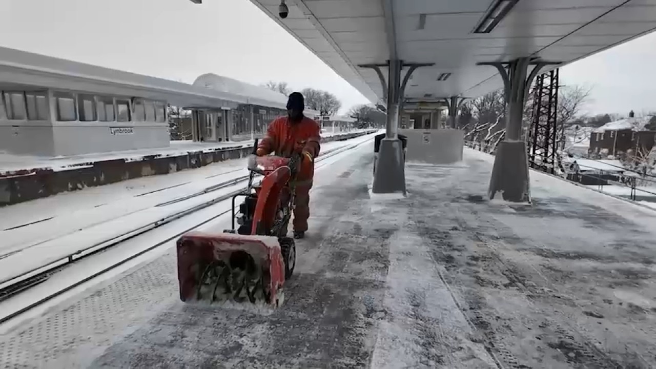 Partial LIRR service resuming Tuesday at 4 a.m.
