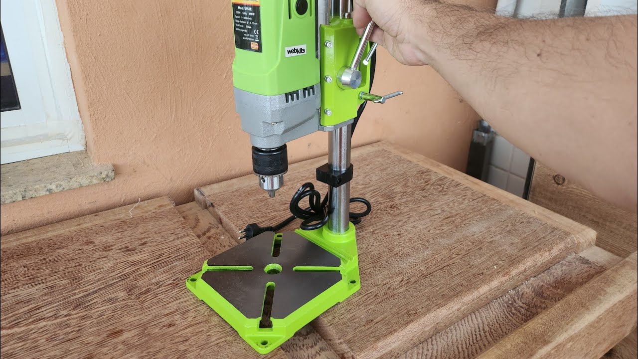 Furadeira de bancada compacta e potente WebKits 710w - Mini Bench Drill ALLSOME / JOYSTAR mod 5156E