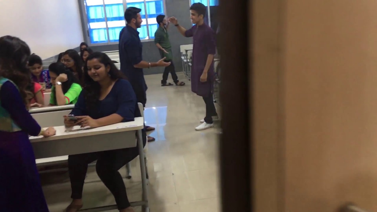 MITHIBAI COLLEGE's best ever Mannequin challenge