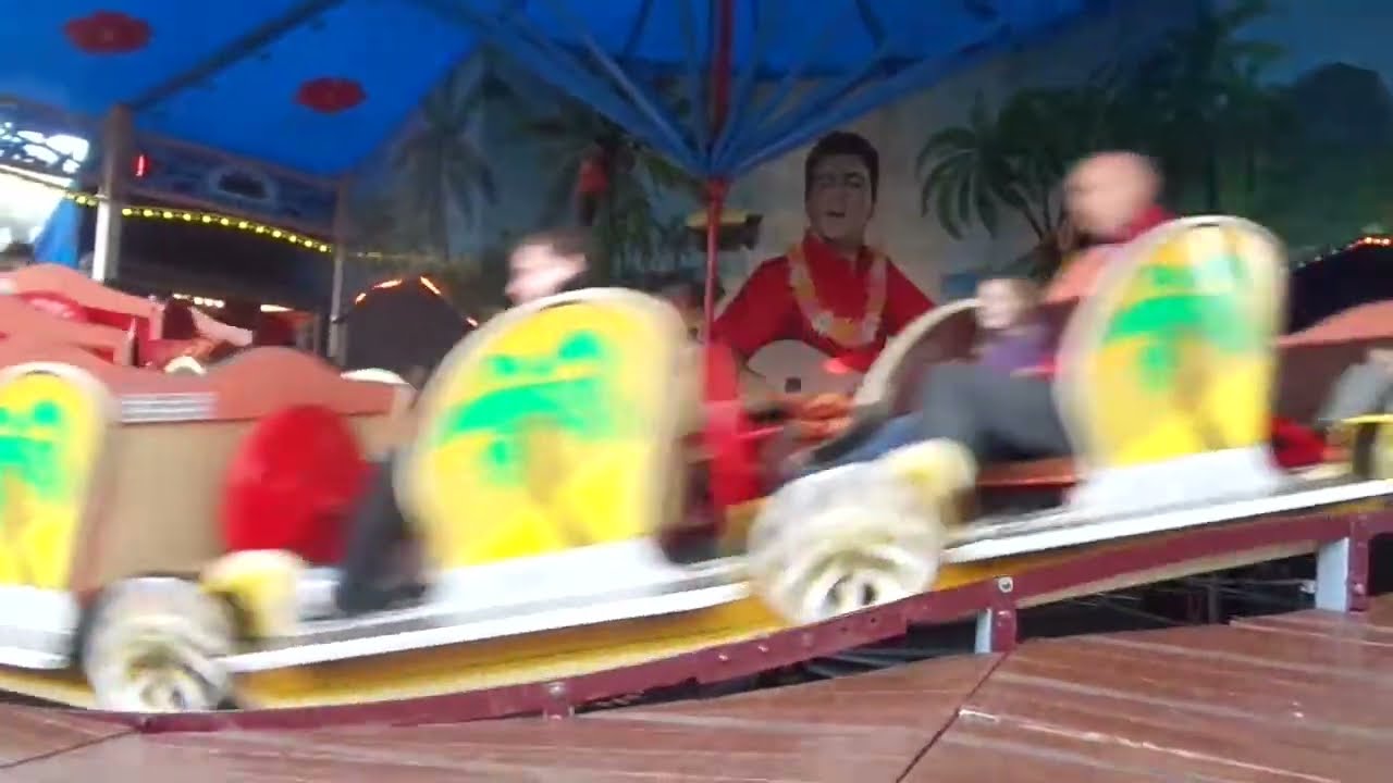 Rupsbaan - Leys-Vandenbembden - Kermis Merksplas 2 oktober 2016 - www.hullygully.nl