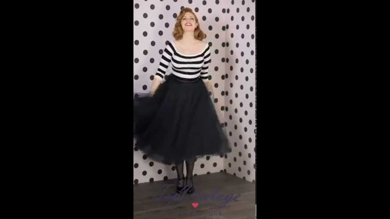 TopVintage - 50s Jocelyn Fairytale Skirt in Black & 50s Marina Jumper in Black