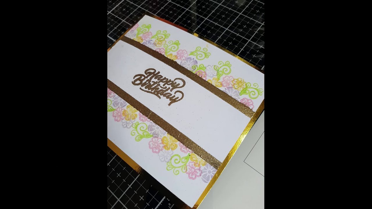 Une carte d'anniversaire ensemble