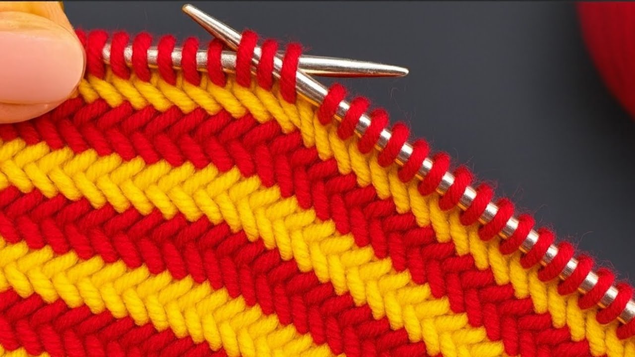 2 रंग का शानदार स्वेटर डिजाइन/Two Colour Sweater Design/Double Colour knitting/Do Rang ka design|