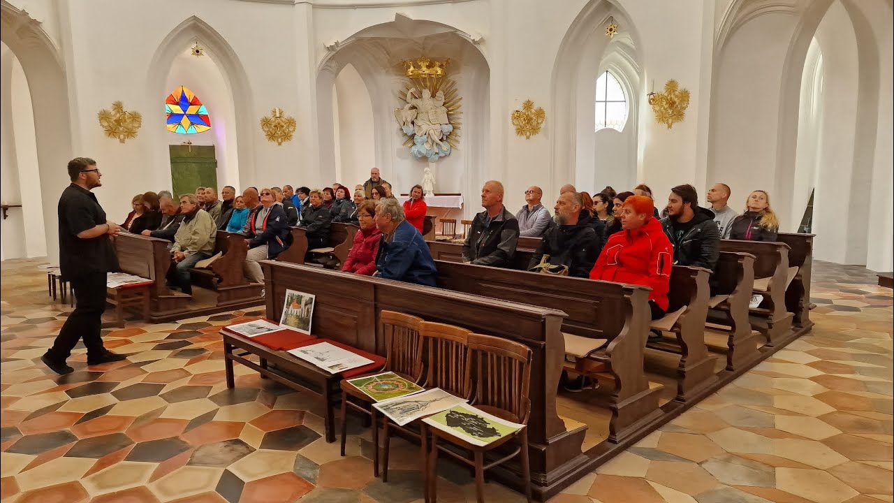 Poutní kostel sv. Jana Nepomuckého na Zelené hoře. Zájezd Hradec Králové. Chotýčany 2023
