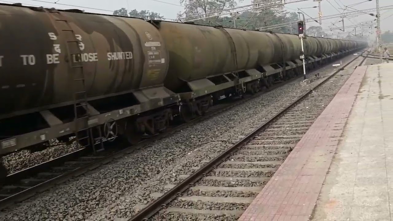 3 train in 1 train video with Freight Train💐💐💐💐