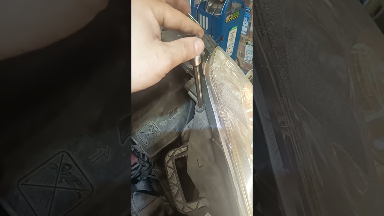Регулировка светового пучка фар Citroen Berlingo