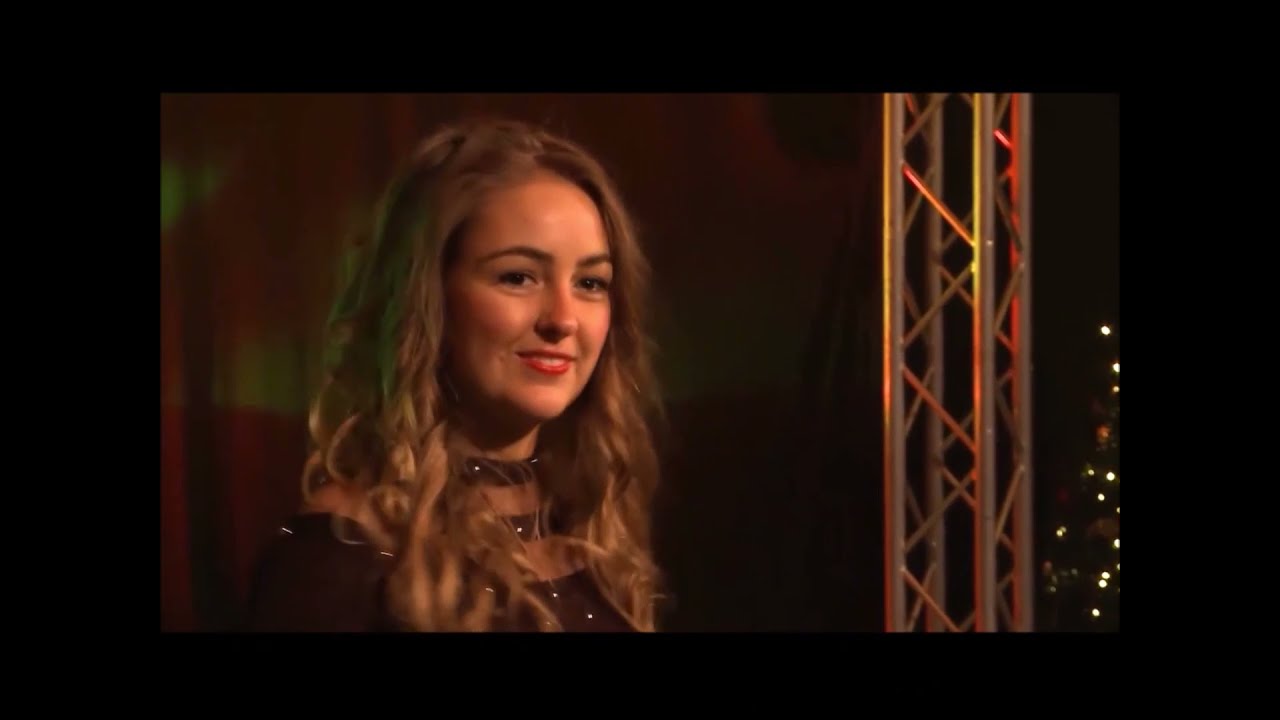 Romana - Mijn Allereerste Zoen (Ondertiteld)