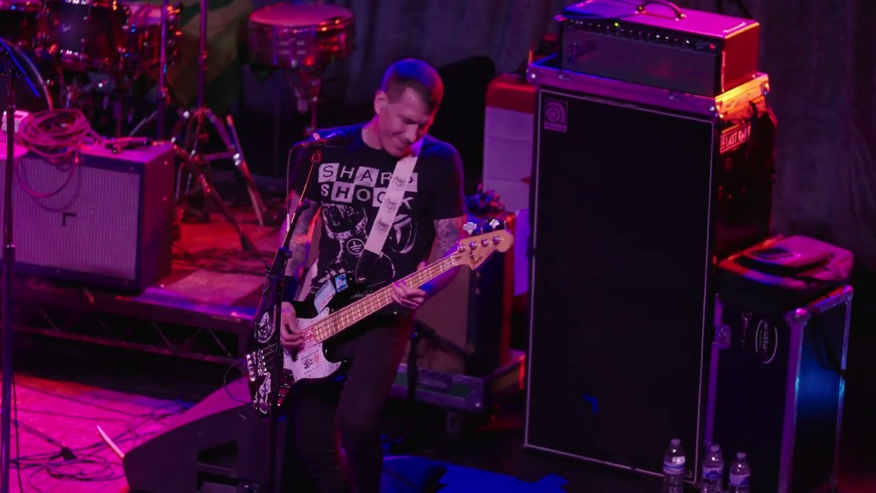 The Last Gang Performs 