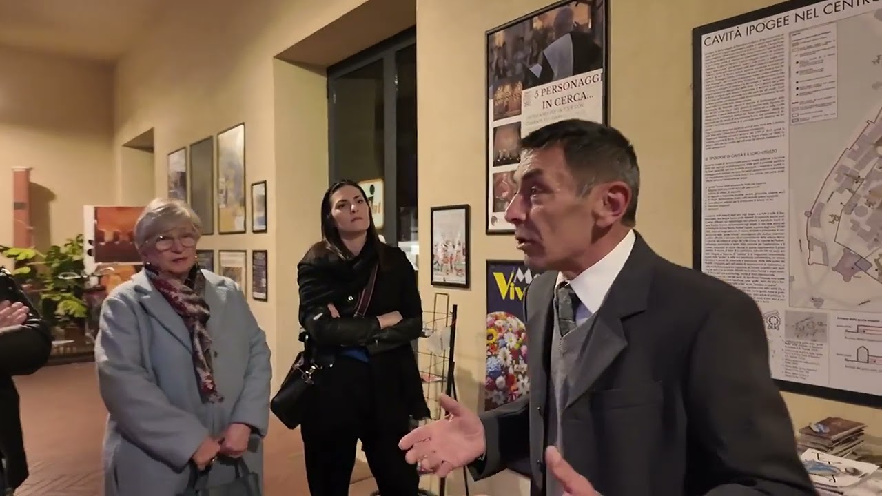 5 Personaggi in cerca
