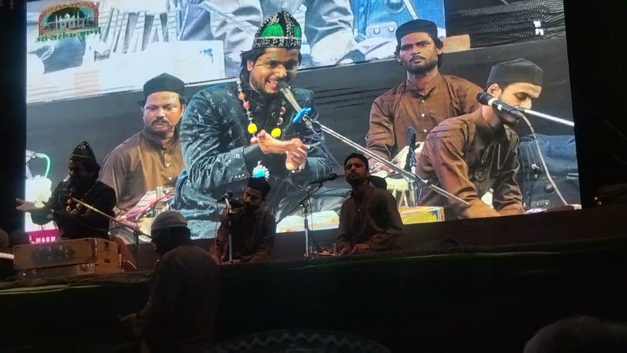 Mere Baba Taj mujhe rusva nahin hone denge