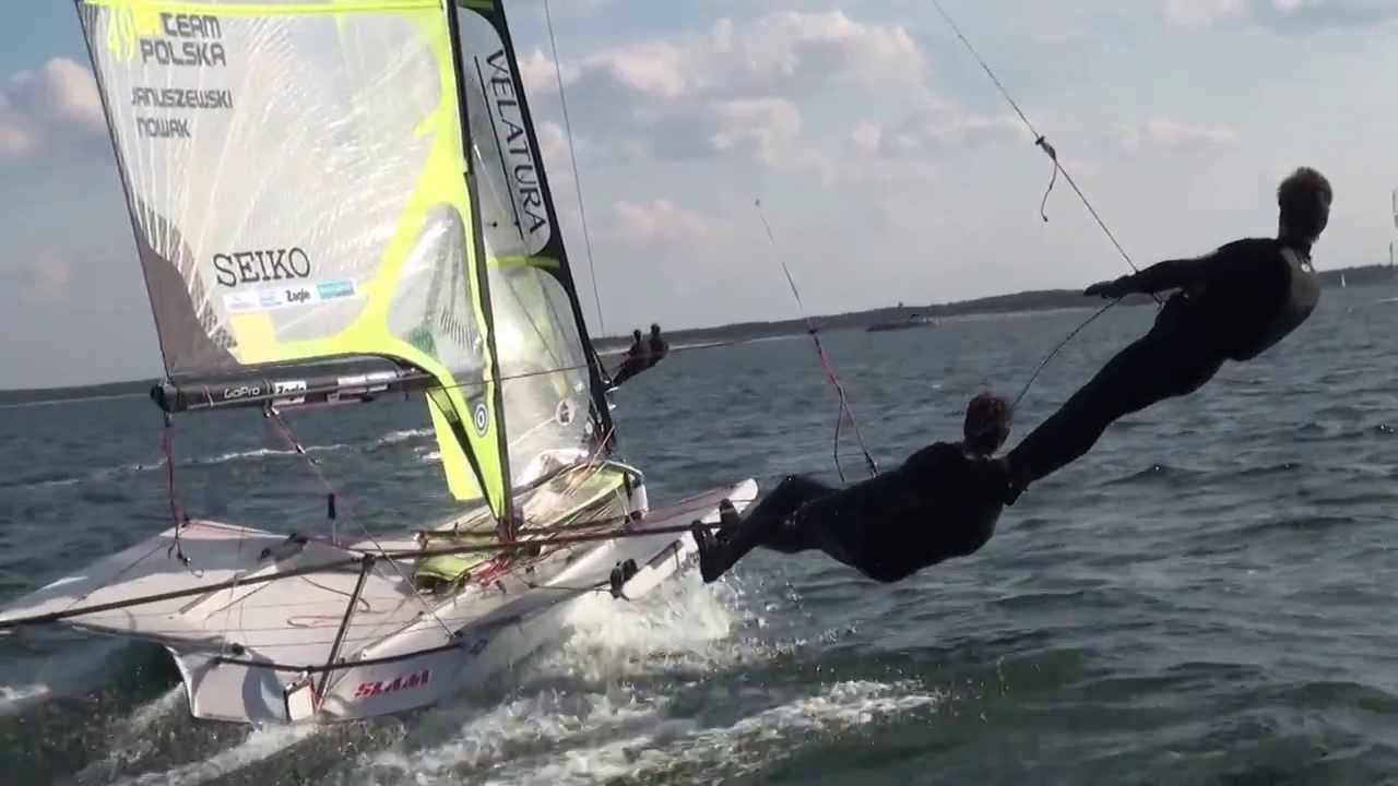 Tower trapezing 49er POL052