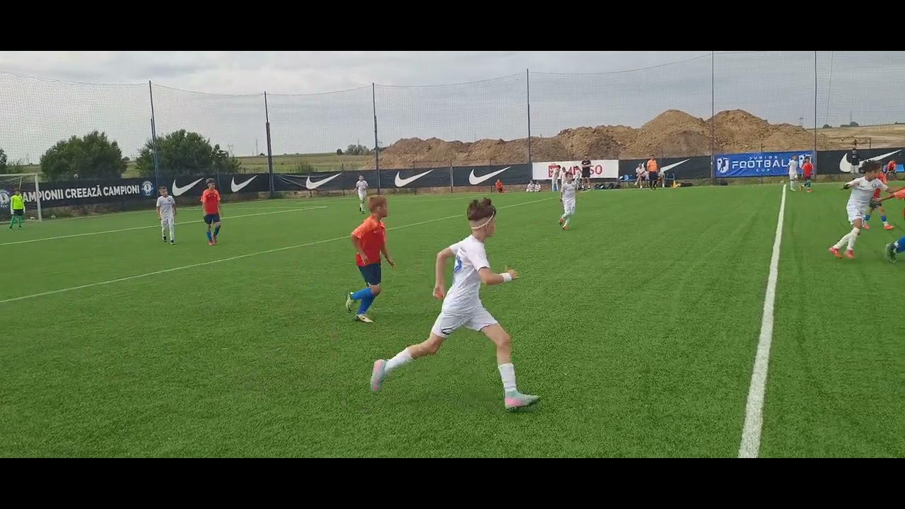 Academia Hagi - SK Drobeta 2015 - R1