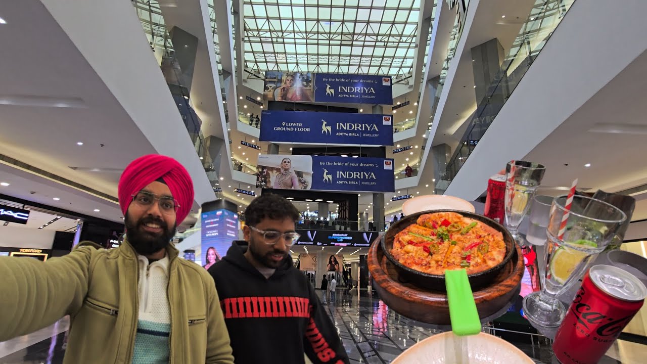 Chandigarh vlog on scooty  #ovenfresh #elantemallchandigarh #elantemall #elante #chandigarh #vlogs 