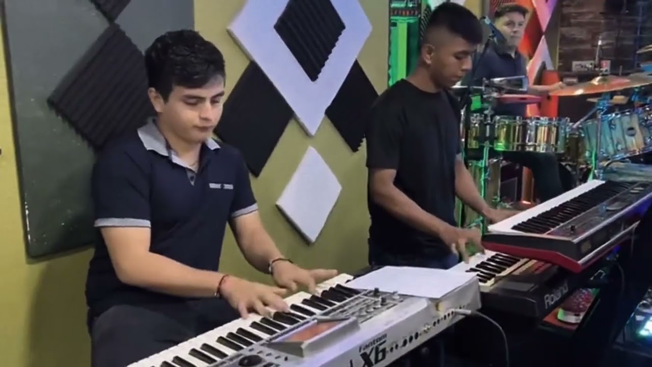 Marta Mix - Ministerio de Alabanza Espíritu Santo (En Vivo)