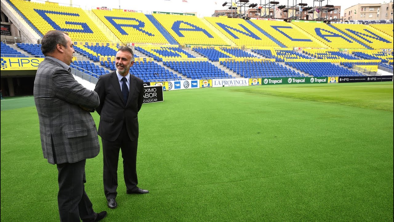 ⚽️🏟Terminan de pintar las gradas del estadio de Gran Canaria (UD Las Palmas)🏟⚽️