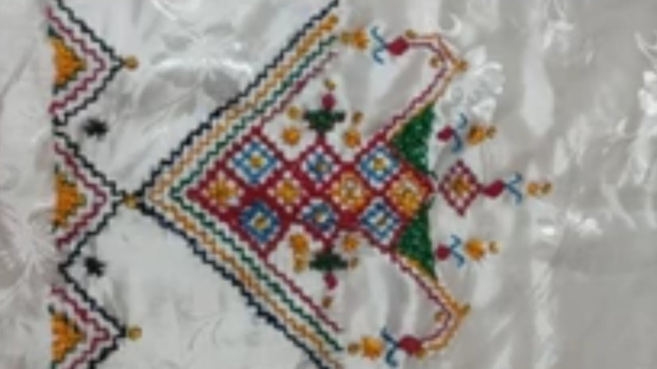 طرز جبة قبائلية باليد   robe kabyle broderie 2023 motif berbère.