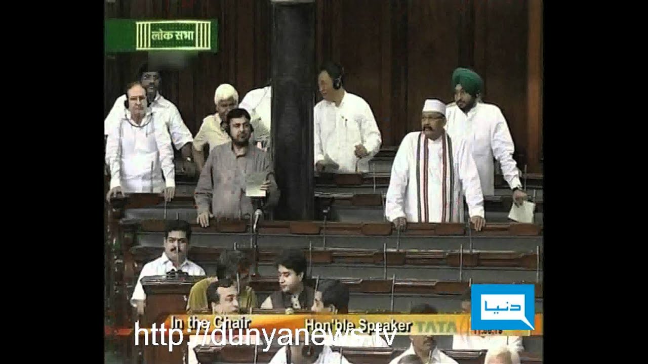 Dunya TV-16-08-2011-Anna Hazare Arrested