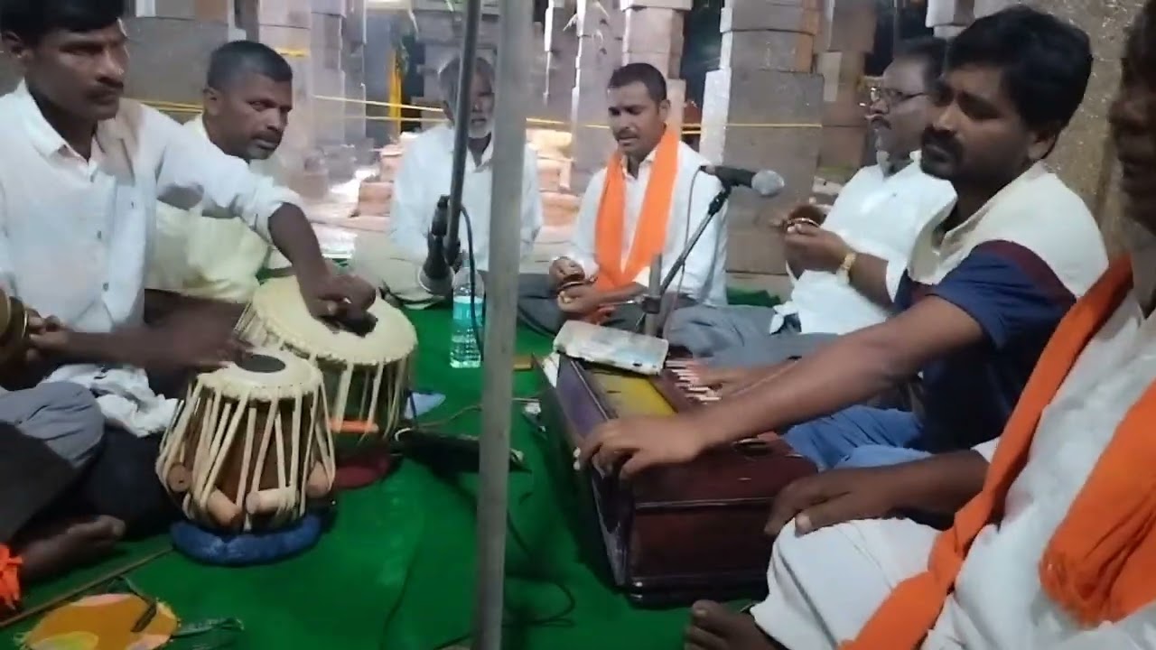 కదుల నివ్వను. చూడరా రాఘవ.నిన్ను🙏