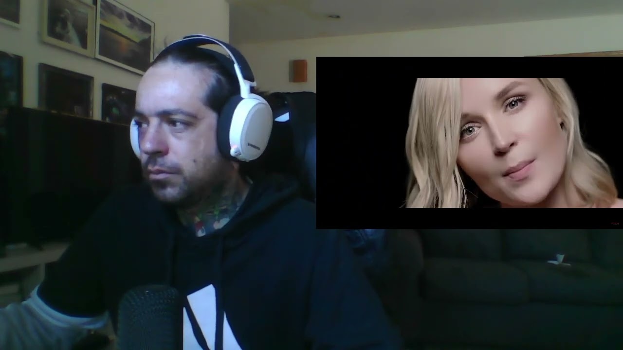 Полина Гагарина - Смотри (Премьера клипа, 2019) | Musician Reacts