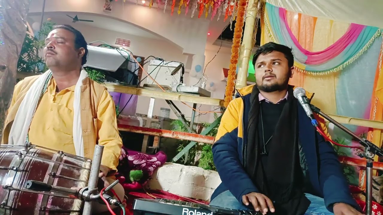 Subah subah sunane layak bhajan Ramayan ki chaupaiyon ke sath purani filmi dhun pandit Vijay Pathak